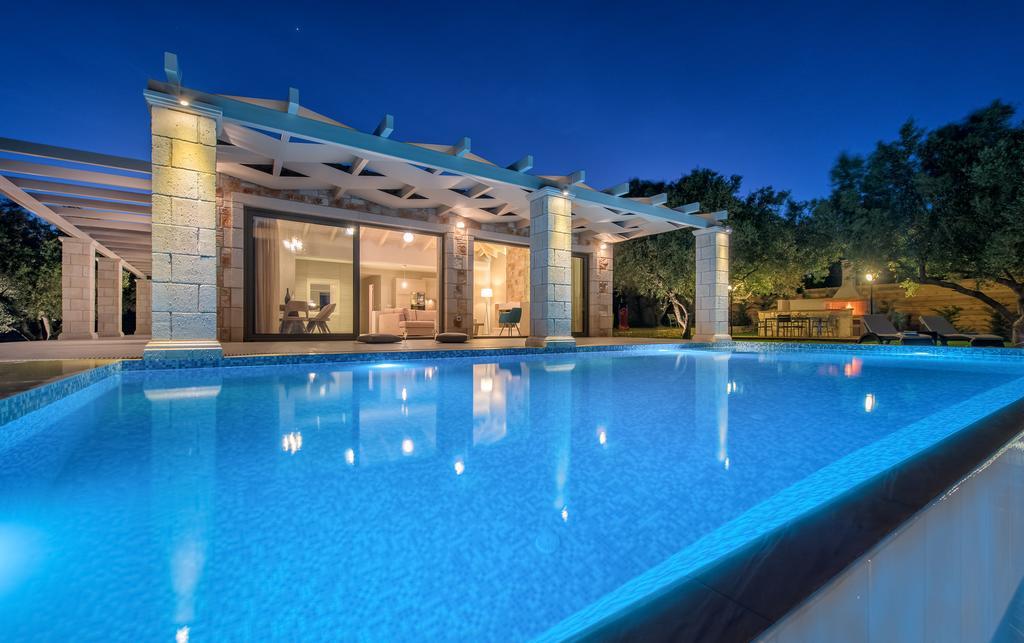 Avra Luxury Villa & Spa Keri Bilik gambar