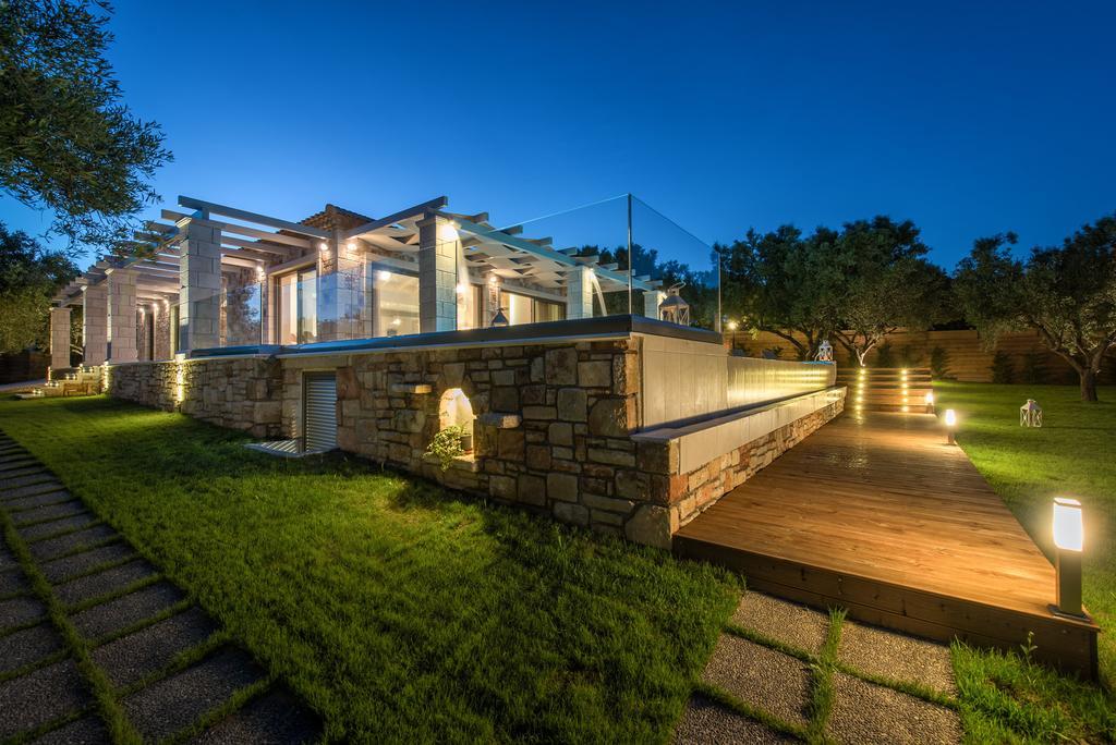 Avra Luxury Villa & Spa Keri Bilik gambar