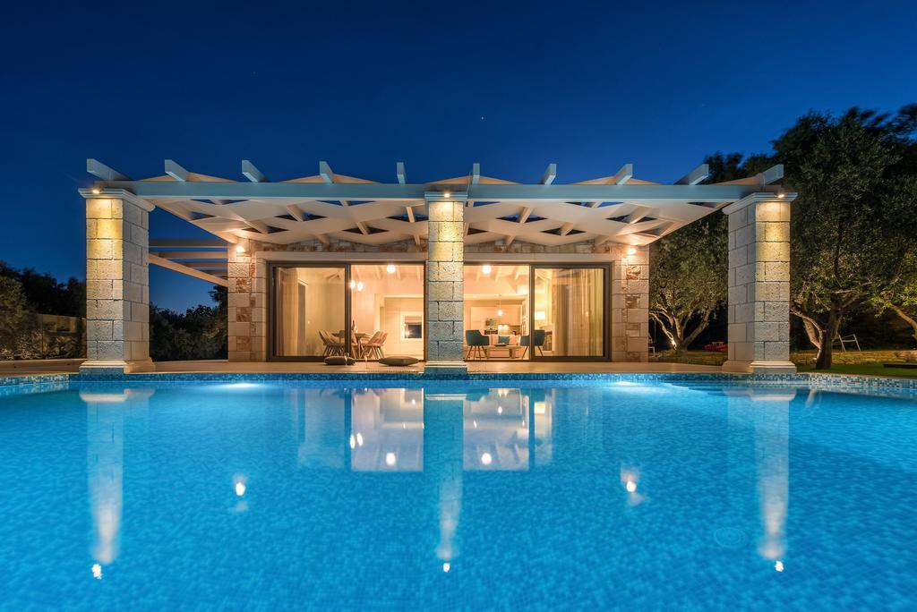 Avra Luxury Villa & Spa Keri Bilik gambar